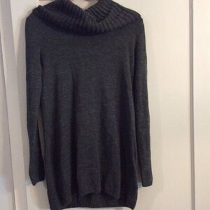 H&M floppy turtleneck gray sweater cozy Small S womens